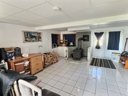 Family Room - 