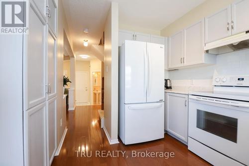 186 Daventry Crescent, Ottawa, ON - Indoor Photo Showing Kitchen
