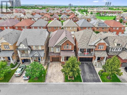 589 BARTLEMAN TERRACE  Milton, ON L9T 6Z4
