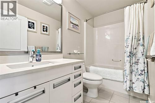 163 135 Ashworth Crescent, Saskatoon, SK - Indoor Photo Showing Bathroom