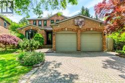 1239 WHITE Lane Oakville, ON L6M 2T7