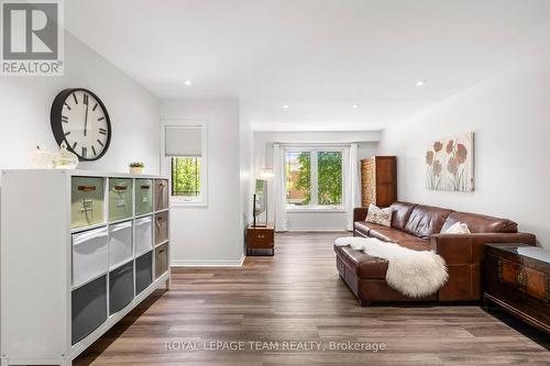 212 Provender Avenue, Ottawa, ON - Indoor