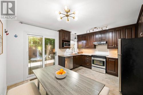 212 Provender Avenue, Ottawa, ON - Indoor Photo Showing Kitchen