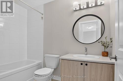 728 Haflinger Row, Ottawa, ON - Indoor Photo Showing Bathroom