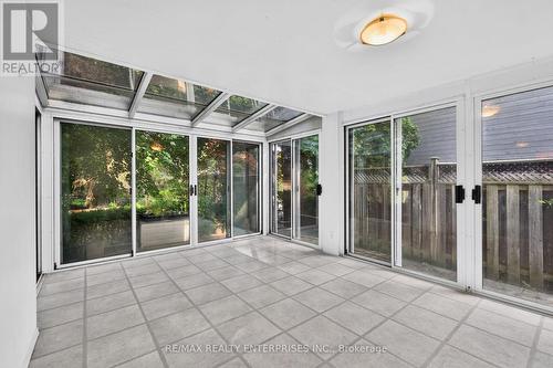 975 Cresthampton Lane, Mississauga, ON -  With Exterior