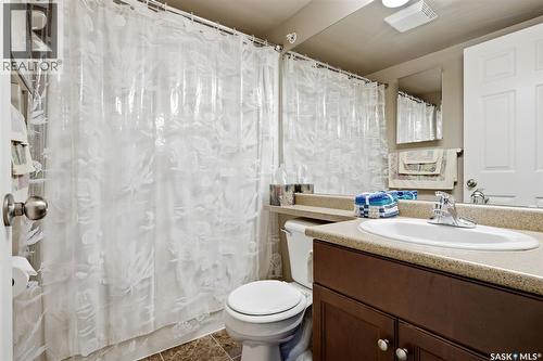 303 6709 Rochdale Boulevard, Regina, SK - Indoor Photo Showing Bathroom