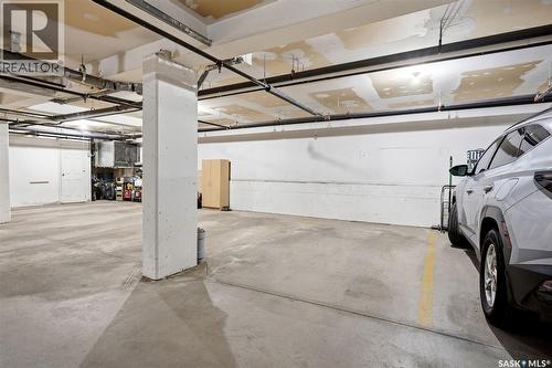 303 6709 Rochdale Boulevard, Regina, SK - Indoor Photo Showing Garage