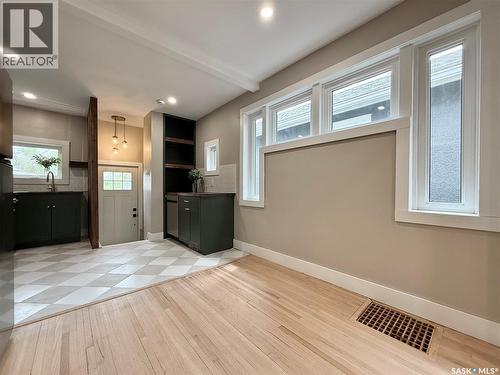 2471 Broder Street, Regina, SK - Indoor