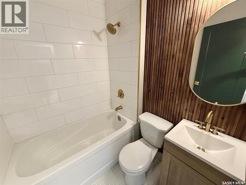 2471 Broder Street, Regina, SK - Indoor Photo Showing Bathroom