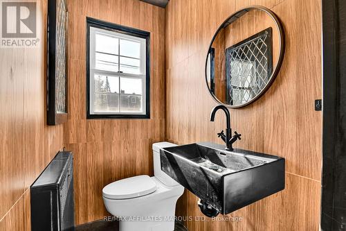 1603 Peter Street, Cornwall, ON - Indoor Photo Showing Bathroom