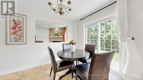 3180 Pebblewood Road, Mississauga, ON - Indoor Photo Showing Dining Room