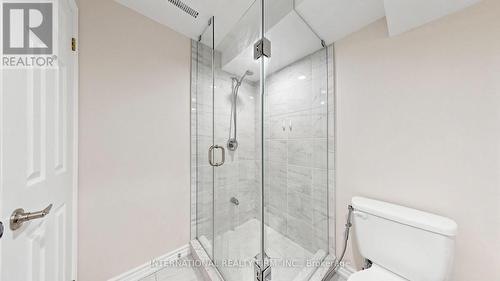 3180 Pebblewood Road, Mississauga, ON - Indoor Photo Showing Bathroom