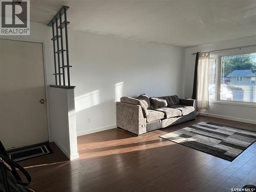 1145 9Th Avenue Sw, Moose Jaw, SK - Indoor Photo Showing Other Room