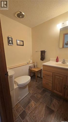 61 Moir Drive, Oxbow, SK - Indoor Photo Showing Bathroom