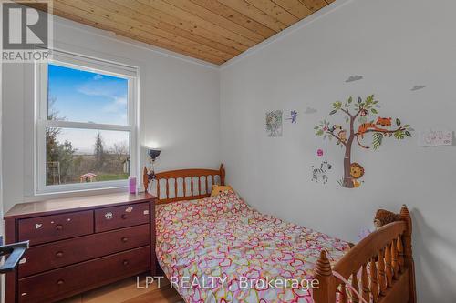 4280 Highway 34 Highway, Champlain, ON - Indoor Photo Showing Bedroom