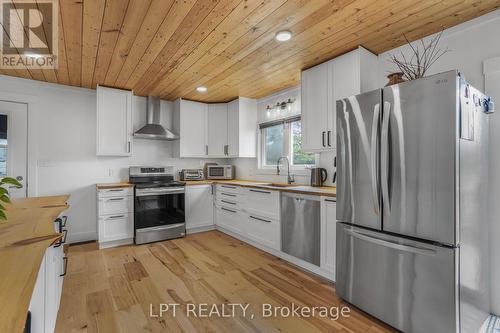 4280 Highway 34 Highway, Champlain, ON - Indoor Photo Showing Kitchen