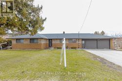 1421 FANSHAWE PARK ROAD E  London North, ON N5X 3Z9