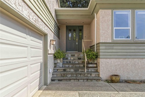 4343 Emily Carr Dr, Saanich, BC 