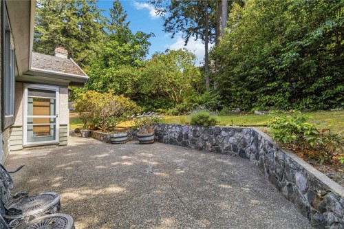 4343 Emily Carr Dr, Saanich, BC 