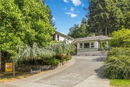4343 Emily Carr Dr, Saanich, BC 
