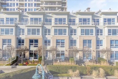 #Th10-38 Front St, Nanaimo, BC 