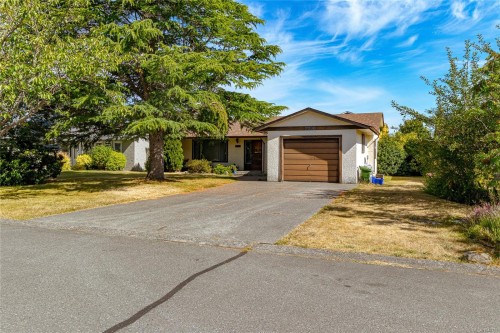 2036 Winmeadow Pl, Sidney, BC 