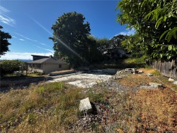 1258 Woodway Rd Esquimalt, BC V9A 4W7