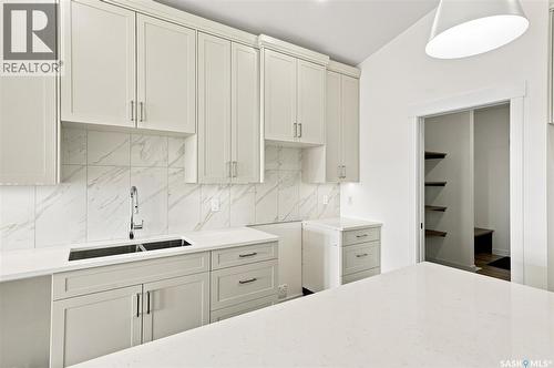 242 Doran Way, Saskatoon, SK - Indoor Photo Showing Kitchen With Double Sink With Upgraded Kitchen