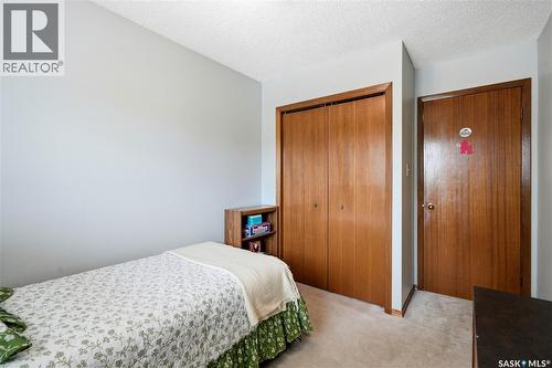 818 Spencer Lane, Saskatoon, SK - Indoor Photo Showing Bedroom