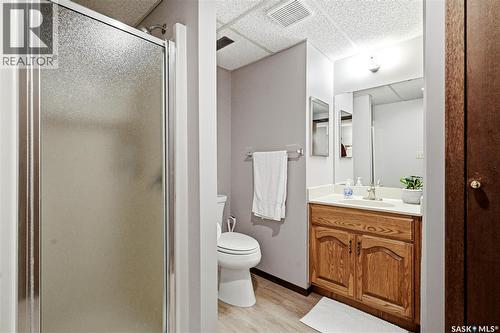 818 Spencer Lane, Saskatoon, SK - Indoor Photo Showing Bathroom