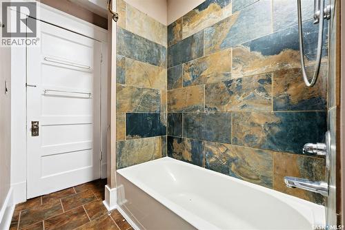 17 2201 14Th Avenue, Regina, SK - Indoor Photo Showing Bathroom