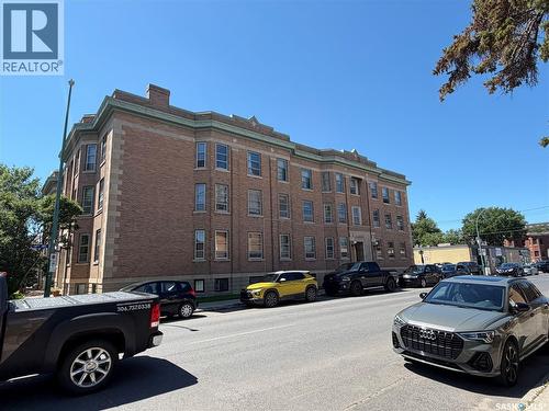 17 2201 14Th Avenue, Regina, SK - Outdoor
