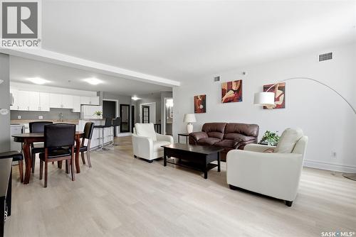 403 1839 Scarth Street, Regina, SK - Indoor Photo Showing Living Room