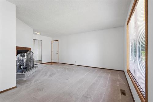 12 Kinsley Cr, Winnipeg, MB 
