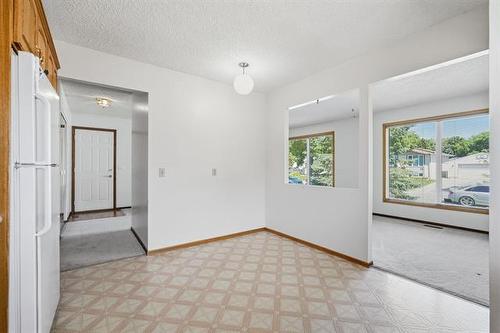 12 Kinsley Cr, Winnipeg, MB 