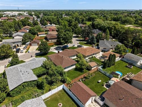 159 Amelia Cr, Winnipeg, MB 