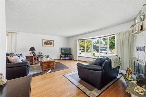 159 Amelia Cr, Winnipeg, MB 