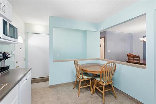 79 Maplegrove Rd, Winnipeg, MB 
