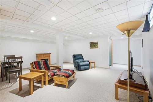 79 Maplegrove Rd, Winnipeg, MB 