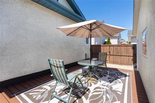 79 Maplegrove Rd, Winnipeg, MB 