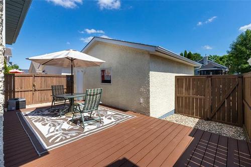 79 Maplegrove Rd, Winnipeg, MB 