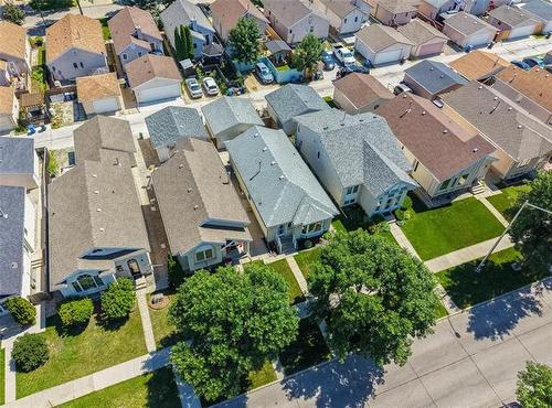 79 Maplegrove Rd, Winnipeg, MB 