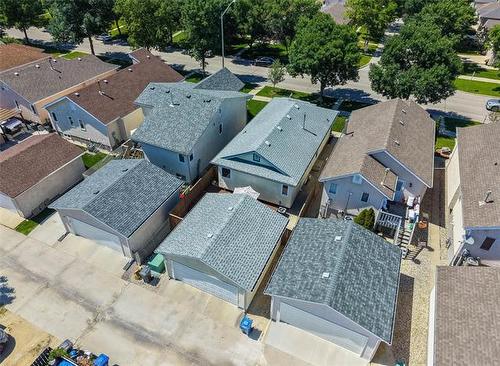 79 Maplegrove Rd, Winnipeg, MB 