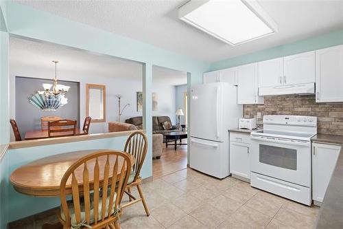 79 Maplegrove Rd, Winnipeg, MB 