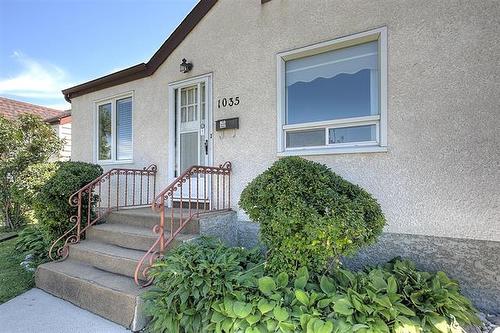 1035 Ashburn St, Winnipeg, MB 