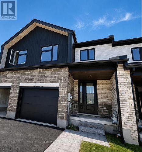 17 HALLS DRIVE  Centre Wellington (Elora/Salem), ON N0B 1S0