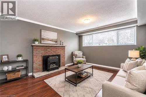 442 BLYTHWOOD Place Unit# B , Waterloo, Ontario N2L 4A3 3