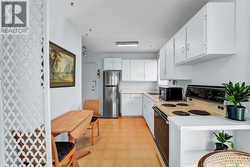 334 Johnson Crescent, Saskatoon, SK - Indoor Photo Showing Kitchen