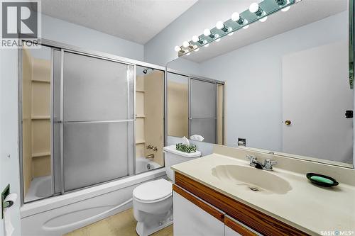 334 Johnson Crescent, Saskatoon, SK - Indoor Photo Showing Bathroom