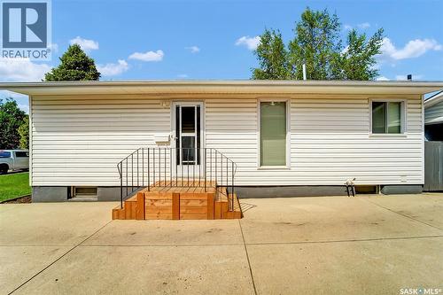 334 Johnson Crescent, Saskatoon, SK - Outdoor With Exterior
